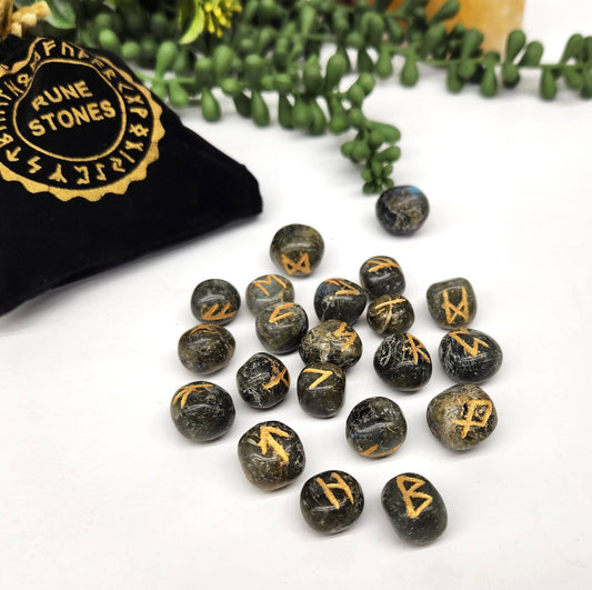 Labradorite Gemstone Rune Sets